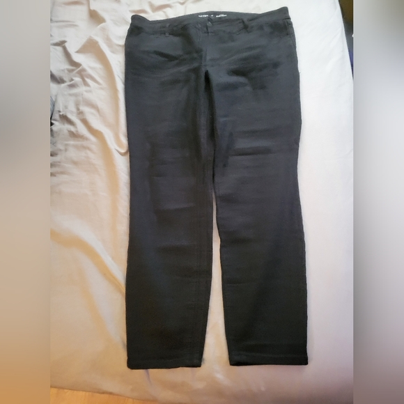 Black Jeans - Picture 2 of 2